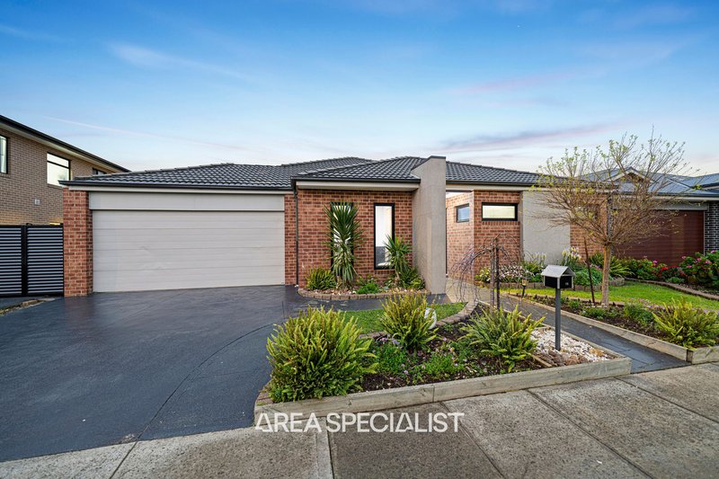 Photo - 15 Chedword Road, Cranbourne North VIC 3977 - Image 2