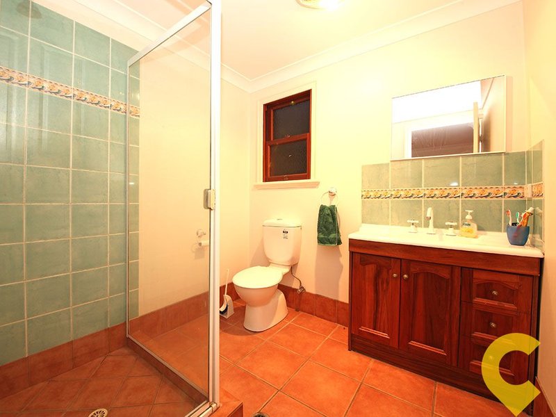 Photo - 15 Chigwell Street, Wavell Heights QLD 4012 - Image 12