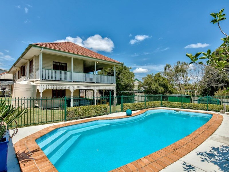 Photo - 15 Chigwell Street, Wavell Heights QLD 4012 - Image 1