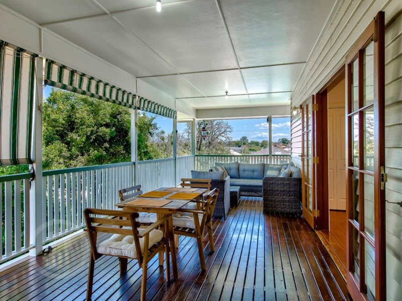 Photo - 15 Chigwell Street, Wavell Heights QLD 4012 - Image 6