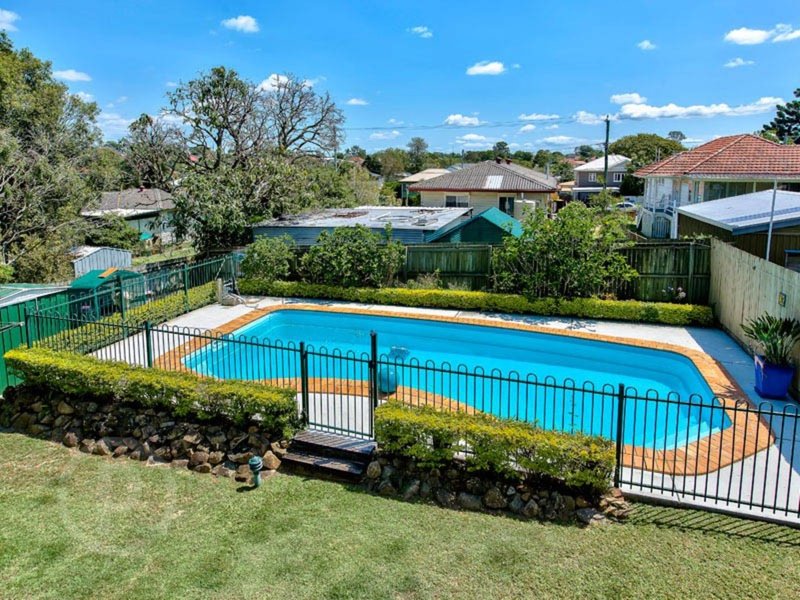 Photo - 15 Chigwell Street, Wavell Heights QLD 4012 - Image 7