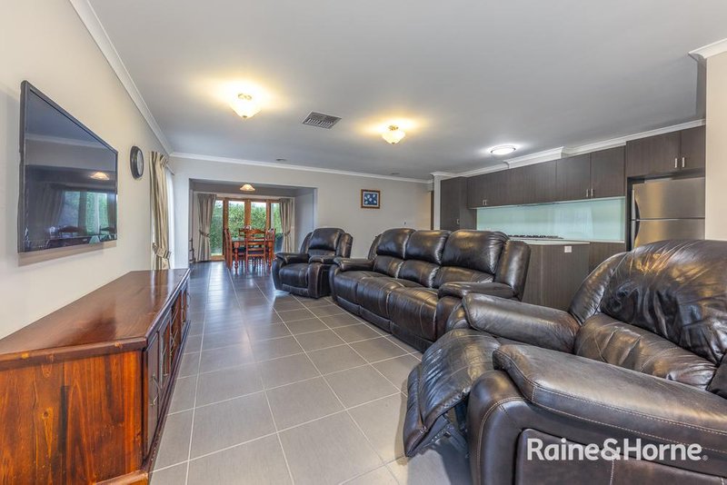 Photo - 15 Childe Harold Road, Gisborne VIC 3437 - Image 7