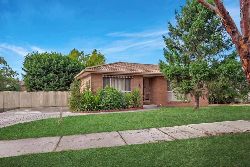 15 Chinnock Court, Craigieburn VIC 3064