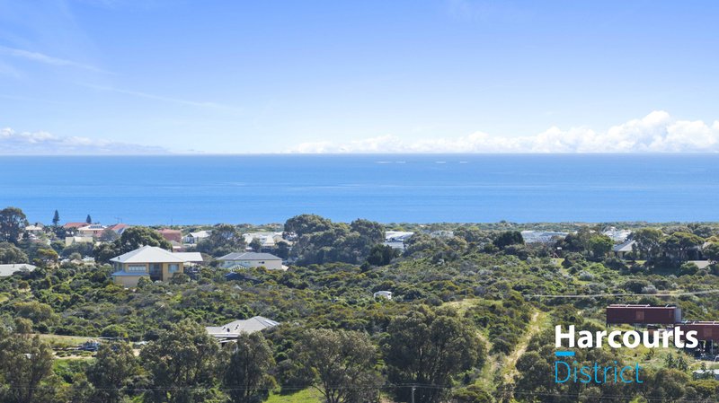 Photo - 15 Citrine Way, Karnup WA 6176 - Image 3