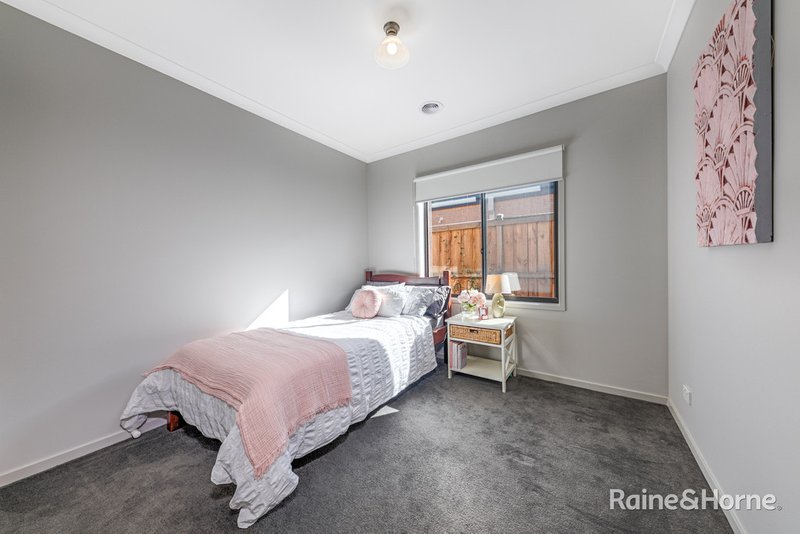 Photo - 15 Clacy Street, Diggers Rest VIC 3427 - Image 11