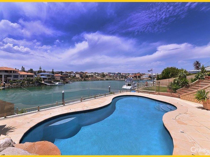 Photo - 15 Clarecastle Retreat, Mindarie WA 6030 - Image 17