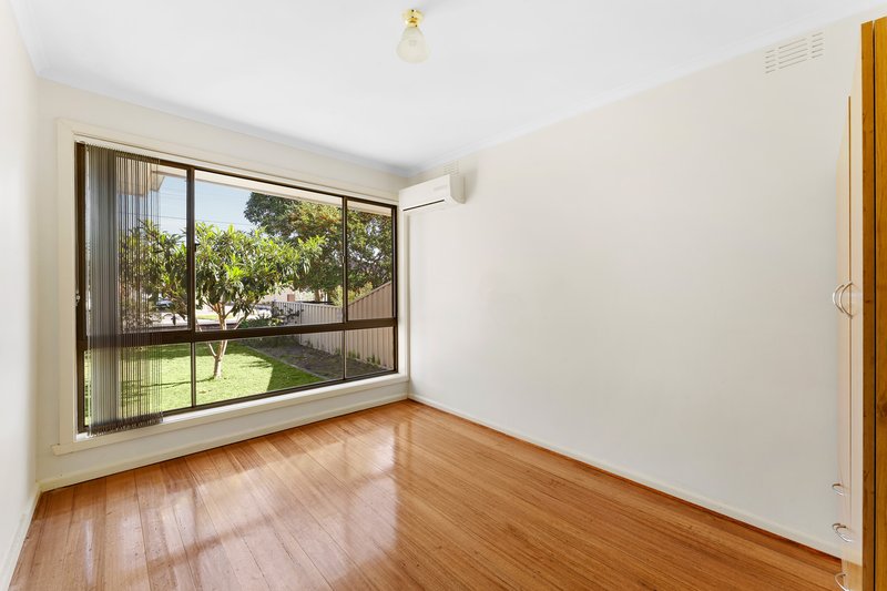 Photo - 15 Clarevale Street, Clayton South VIC 3169 - Image 6