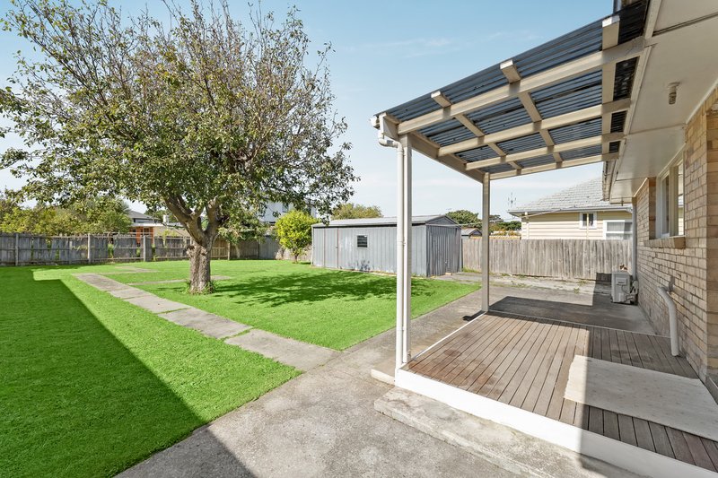 Photo - 15 Clarevale Street, Clayton South VIC 3169 - Image 9