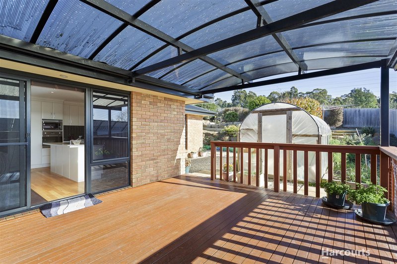 Photo - 15 Clearview Avenue, Trevallyn TAS 7250 - Image 16