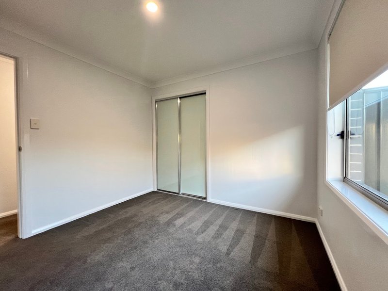 Photo - 1/5 Cliffdale Place, Kootingal NSW 2352 - Image 7