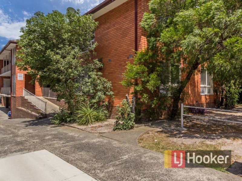 Photo - 1/5 Close Avenue, Dandenong VIC 3175 - Image 8