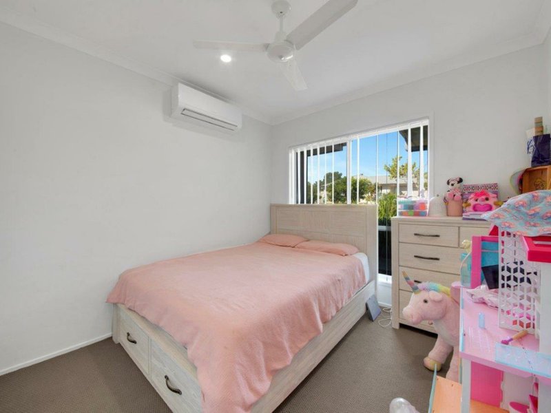 Photo - 15 Clover Crescent, Boyne Island QLD 4680 - Image 8