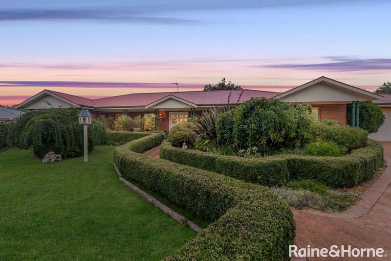 15 Coachwood Place, Robertson NSW 2577