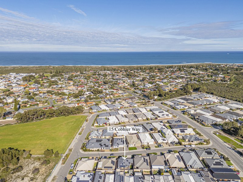 Photo - 15 Cobbler Way, Two Rocks WA 6037 - Image 3