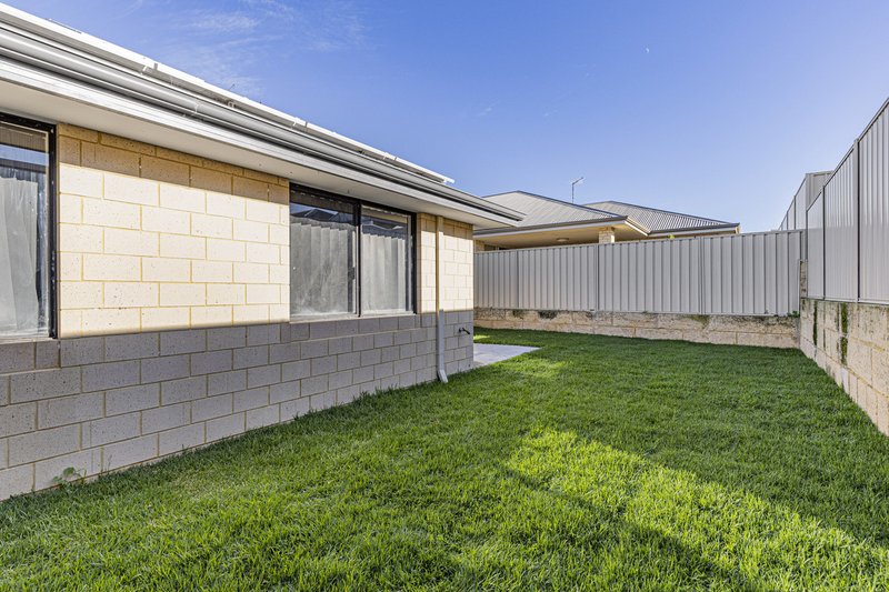 Photo - 15 Cobbler Way, Two Rocks WA 6037 - Image 9