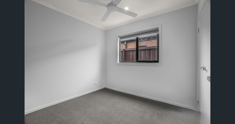 Photo - 15 Codrington Road, Truganina VIC 3029 - Image 7
