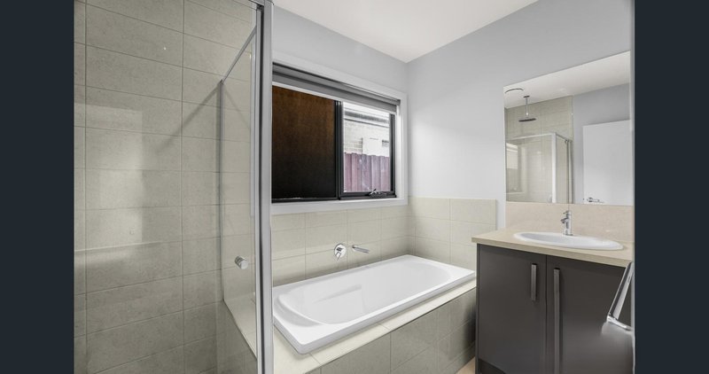 Photo - 15 Codrington Road, Truganina VIC 3029 - Image 8