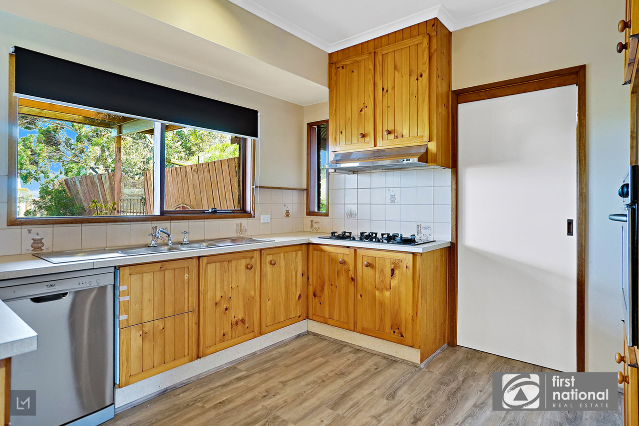 15 COLIN CRESCENT, Little River VIC 3211 - Image 5