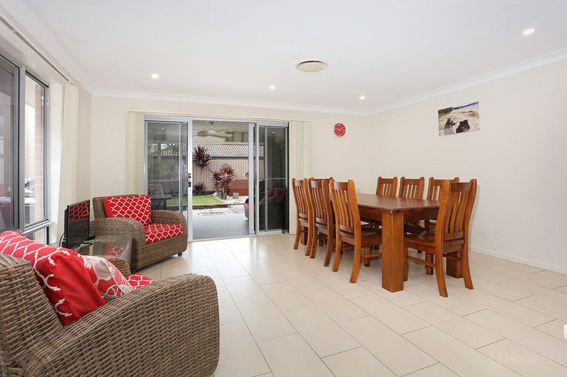 Photo - 15 Collie Crescent, Ormeau Hills QLD 4208 - Image 8