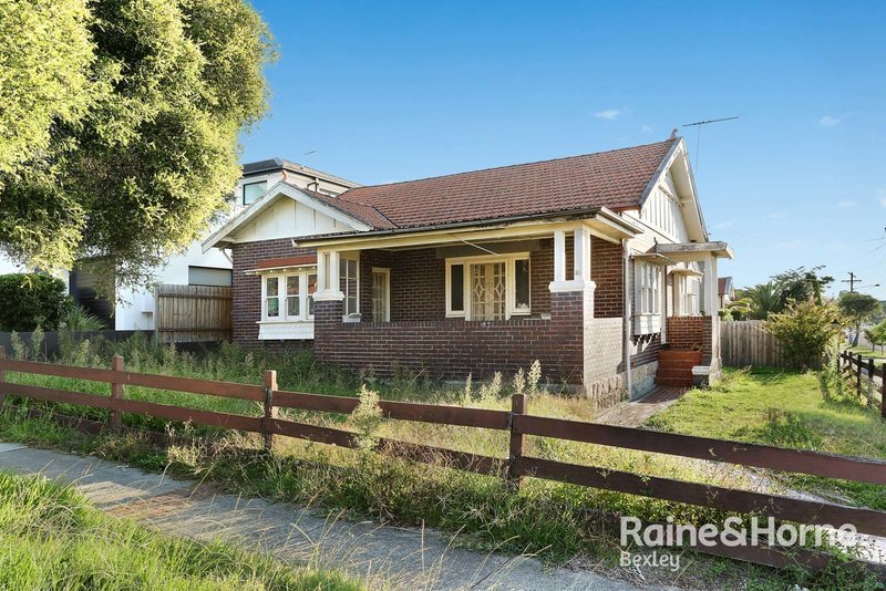 Photo - 15 Collingwood Avenue, Earlwood NSW 2206 - Image 2