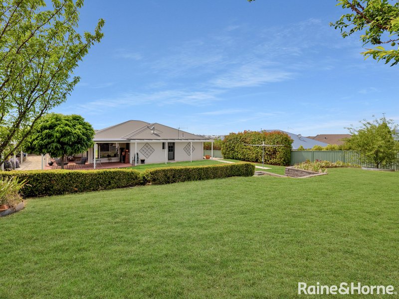 Photo - 15 Colonial Circuit, Kelso NSW 2795 - Image 18