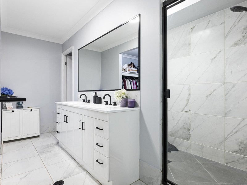 Photo - 15 Colonial Drive, Gowrie Junction QLD 4352 - Image 13