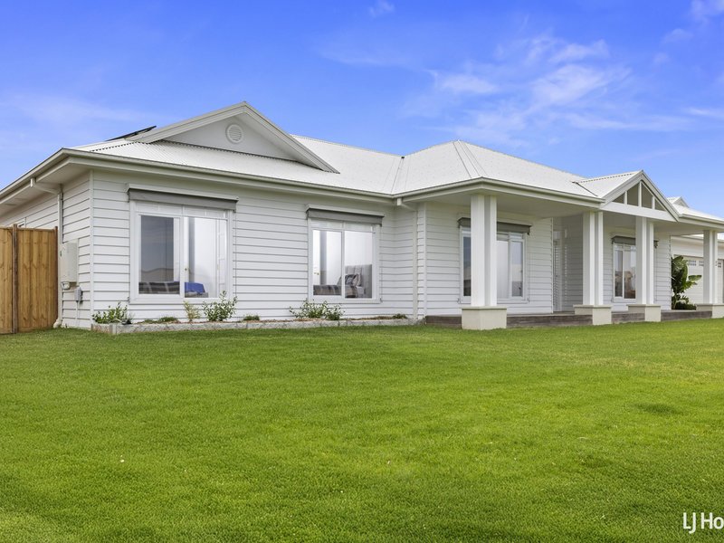 15 Colonnades Circuit, Coronet Bay VIC 3984