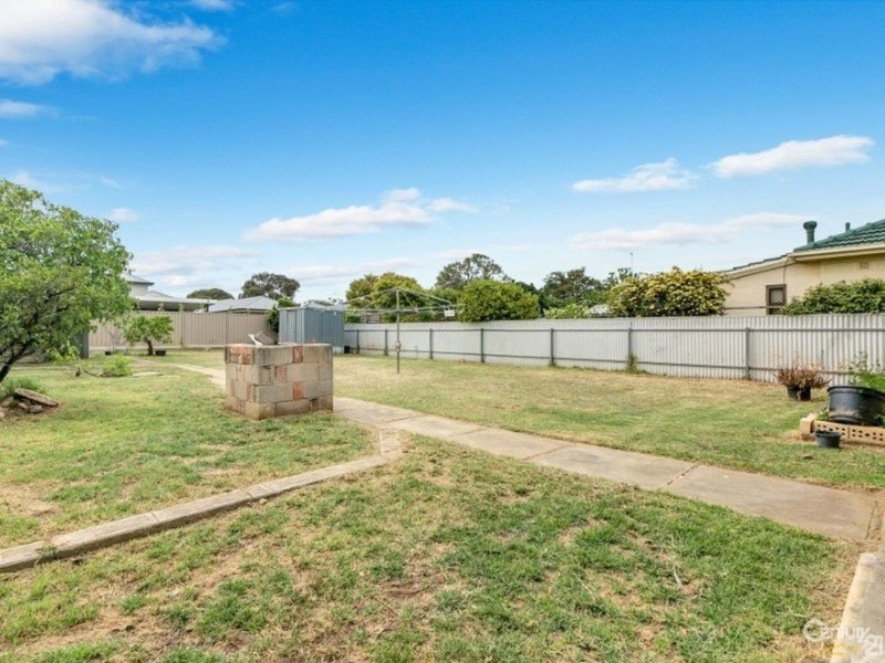 Photo - 15 Comley Street, Brighton SA 5048 - Image 9