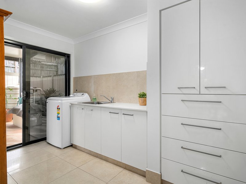 Photo - 15 Comley Street, Sunnybank QLD 4109 - Image 7