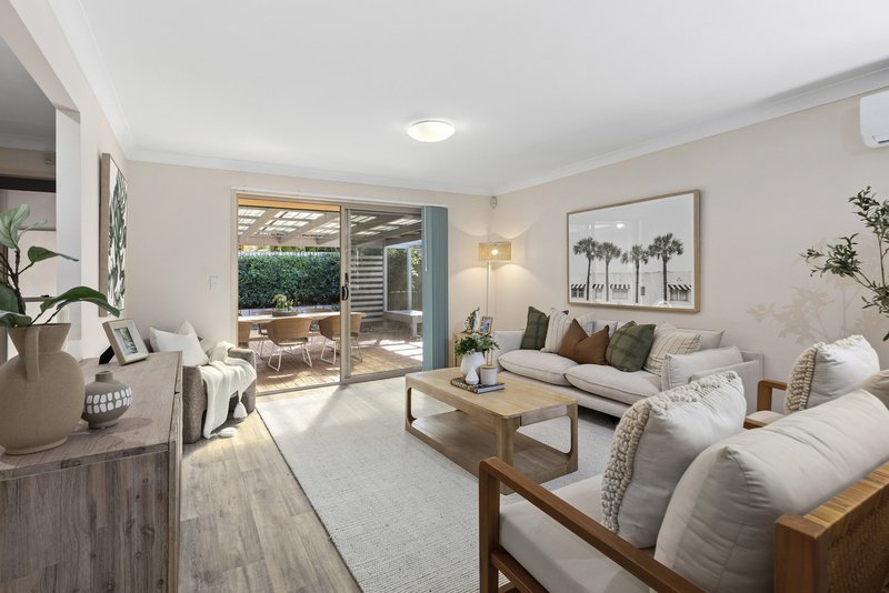 Photo - 15 Cooksland Crescent, North Lakes QLD 4509 - Image 3