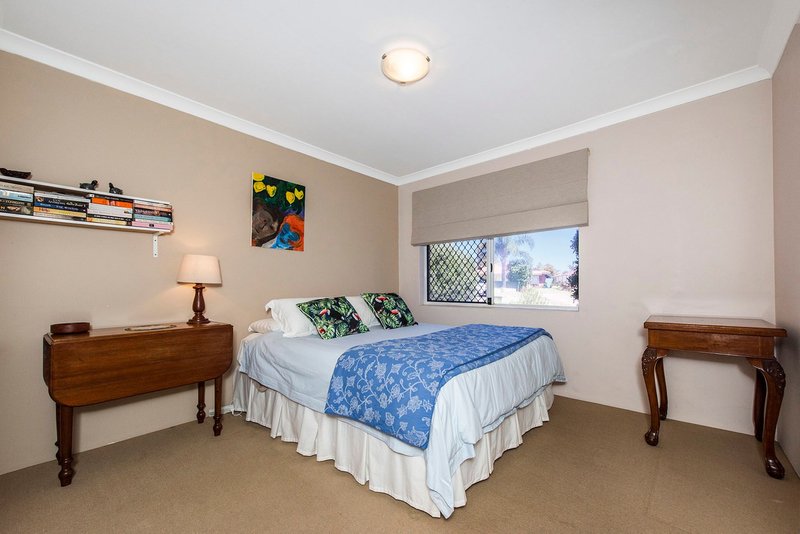 Photo - 15 Coola Place, High Wycombe WA 6057 - Image 16