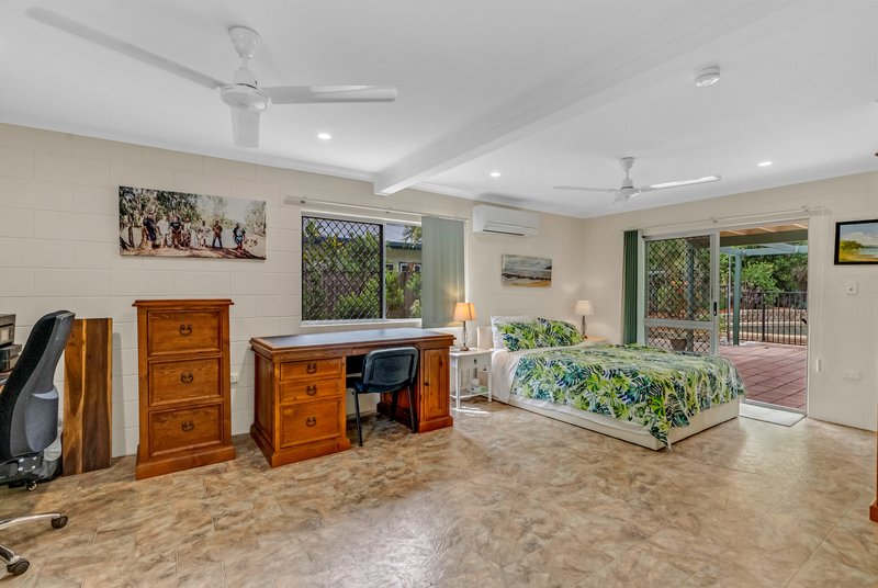 Photo - 15 Coolangatta Close, Kewarra Beach QLD 4879 - Image 13