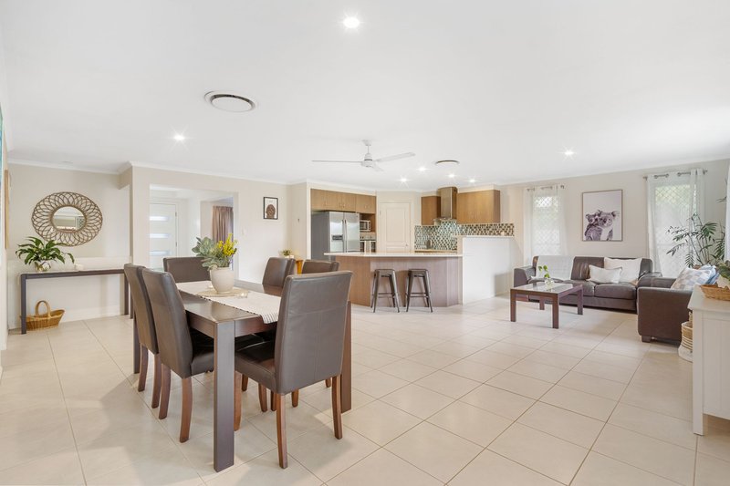 Photo - 15 Coorabelle Crescent, Ormeau QLD 4208 - Image 4