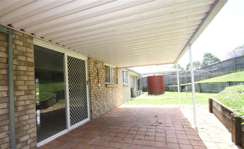 Photo - 15 Copperfield Drive, Eagleby QLD 4207 - Image 8