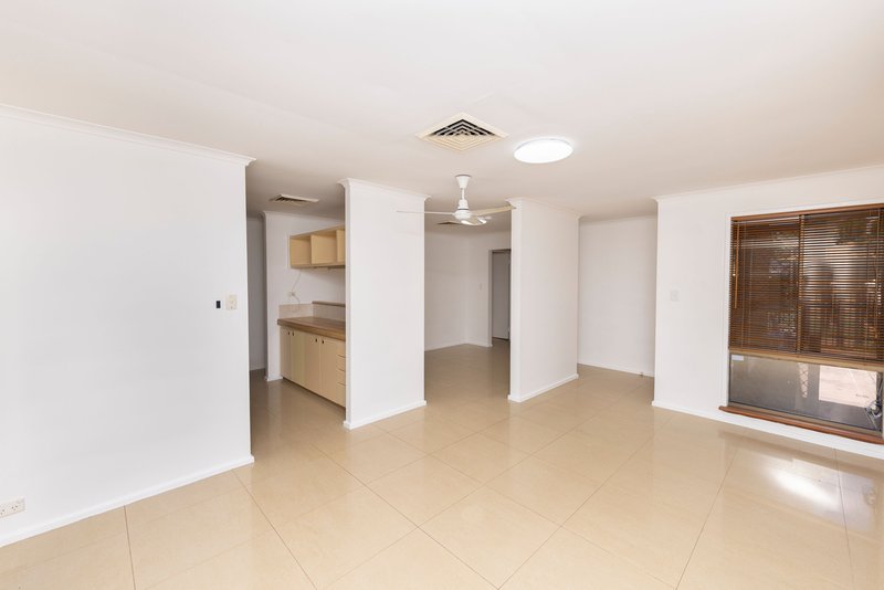 Photo - 1/5 Corbett Place, Karratha WA 6714 - Image 10