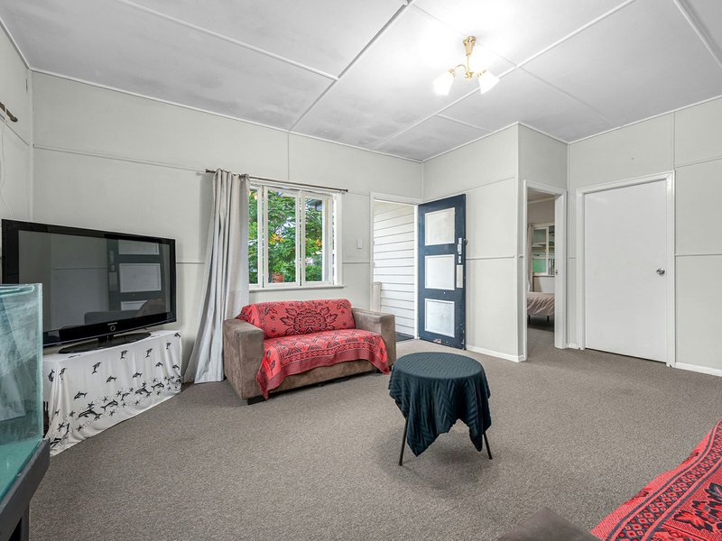 Photo - 15 Corella Street, Rocklea QLD 4106 - Image 5