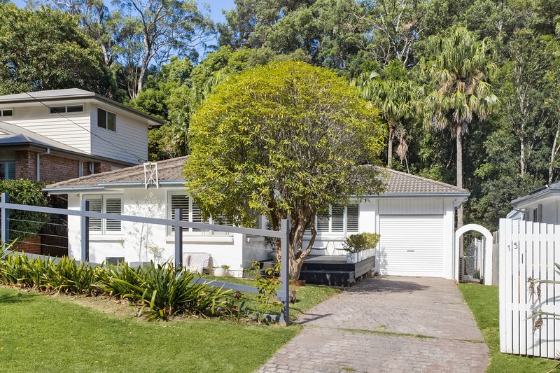 15 Cornock Avenue, Thirroul NSW 2515