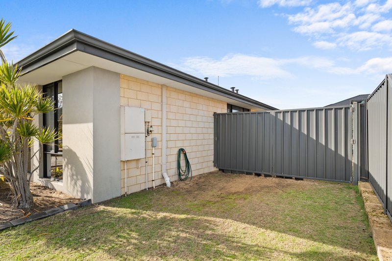 Photo - 15 Cottonwood Drive, Baldivis WA 6171 - Image 3