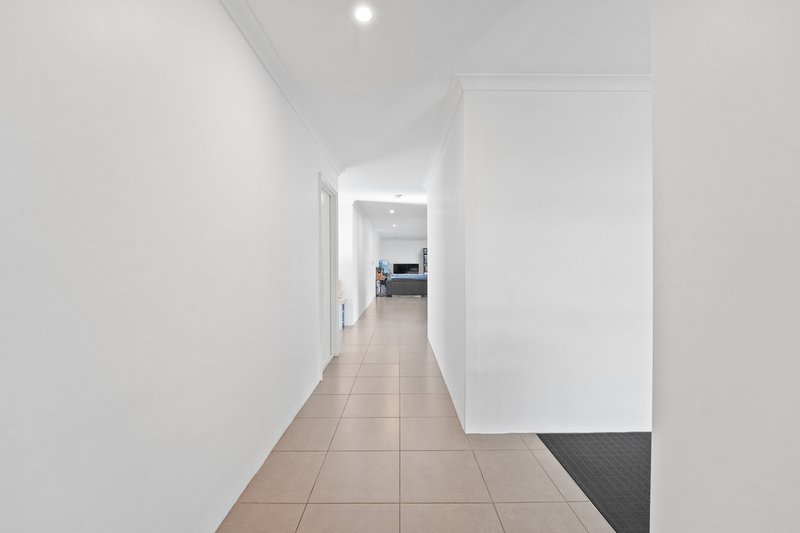 Photo - 15 Cottonwood Drive, Baldivis WA 6171 - Image 4