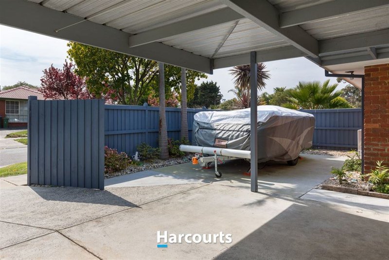 Photo - 15 County Drive, Berwick VIC 3806 - Image 15