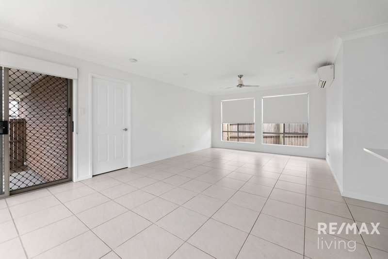 Photo - 15 Coutts Drive, Burpengary QLD 4505 - Image 3