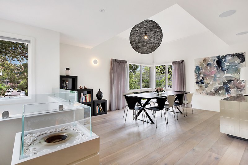 Photo - 15 Cowdroy Avenue, Cammeray NSW 2062 - Image 1