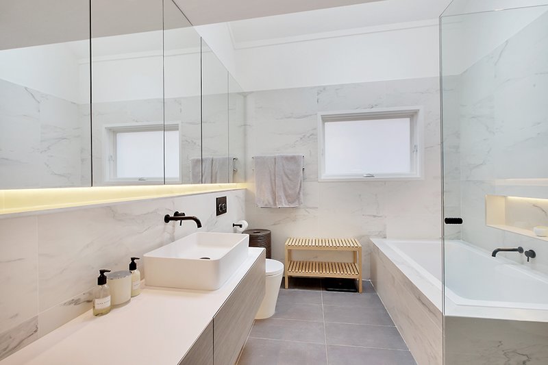 Photo - 15 Cowdroy Avenue, Cammeray NSW 2062 - Image 7