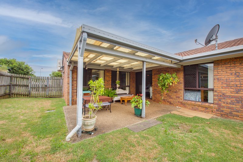 Photo - 15 Cowley Drive, Flinders View QLD 4305 - Image 16