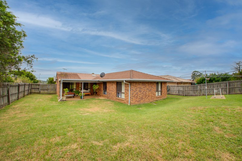 Photo - 15 Cowley Drive, Flinders View QLD 4305 - Image 17