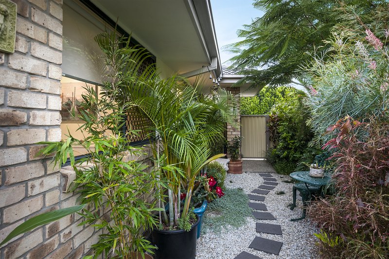 Photo - 15 Cranberrie Crescent, Pimpama QLD 4209 - Image 16