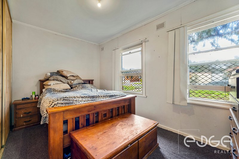 Photo - 15 Crisp Road, Elizabeth Downs SA 5113 - Image 8