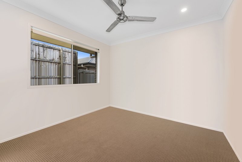 Photo - 15 Cruiser Street, Burpengary QLD 4505 - Image 11