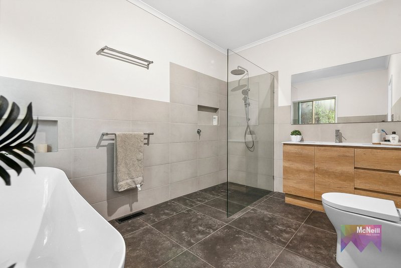 Photo - 15 Culcairn Court, Mount Martha VIC 3934 - Image 8