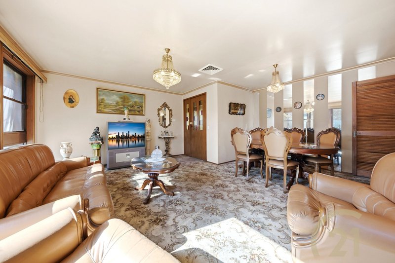 Photo - 15 Cullum Street, Bossley Park NSW 2176 - Image 22